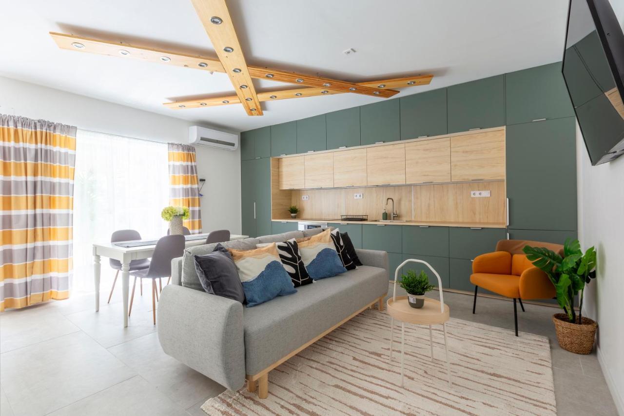 Unique Central 3 Floor Home With 4Bdrm, 3Bthrm Budapest Exterior photo