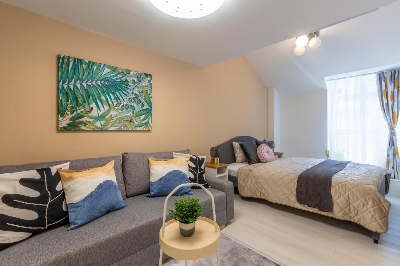Unique Central 3 Floor Home With 4Bdrm, 3Bthrm Budapest Exterior photo